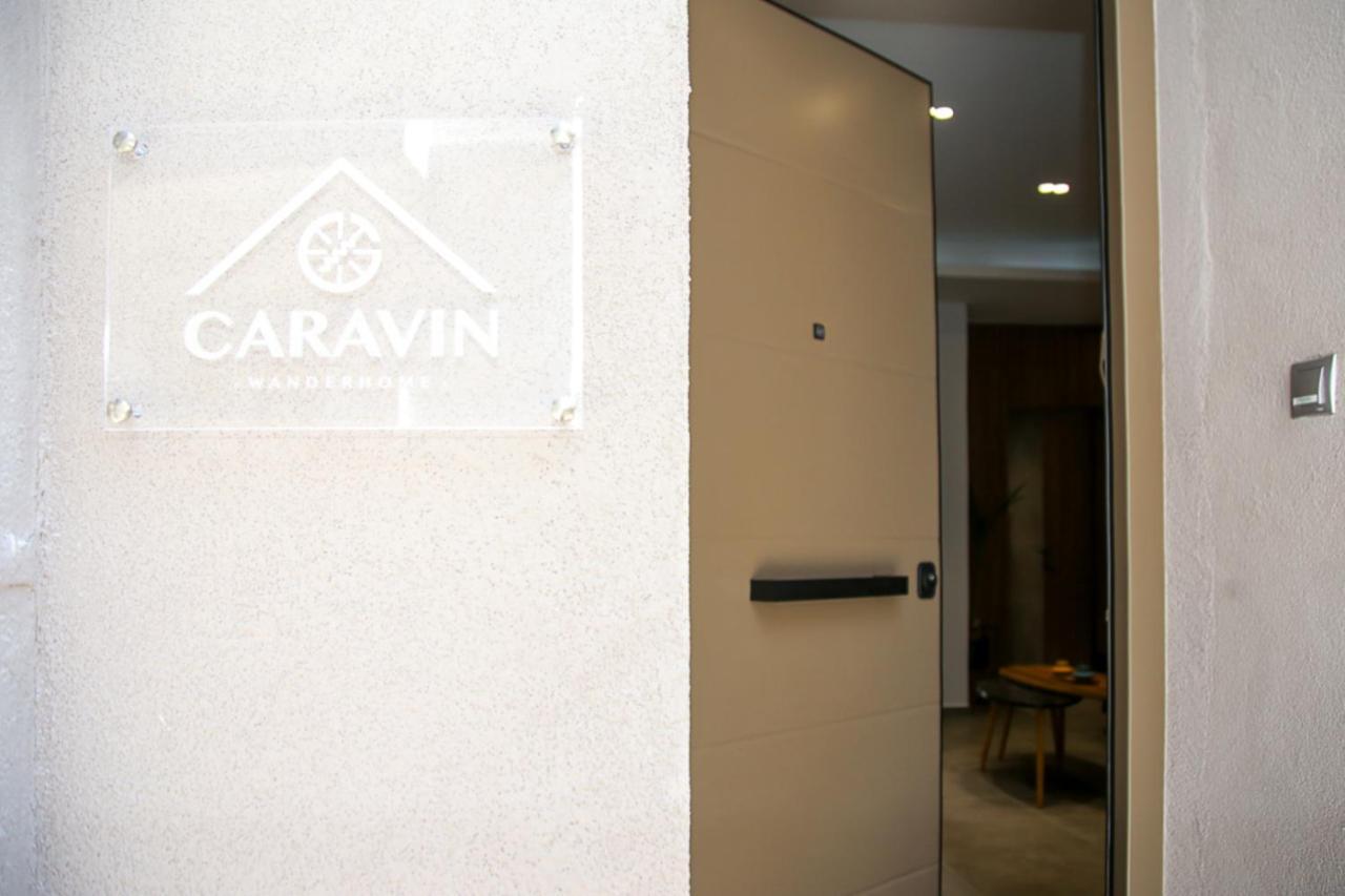 Caravin Wanderhome, 5 Min From Metro Nea Ionia Athen Eksteriør billede