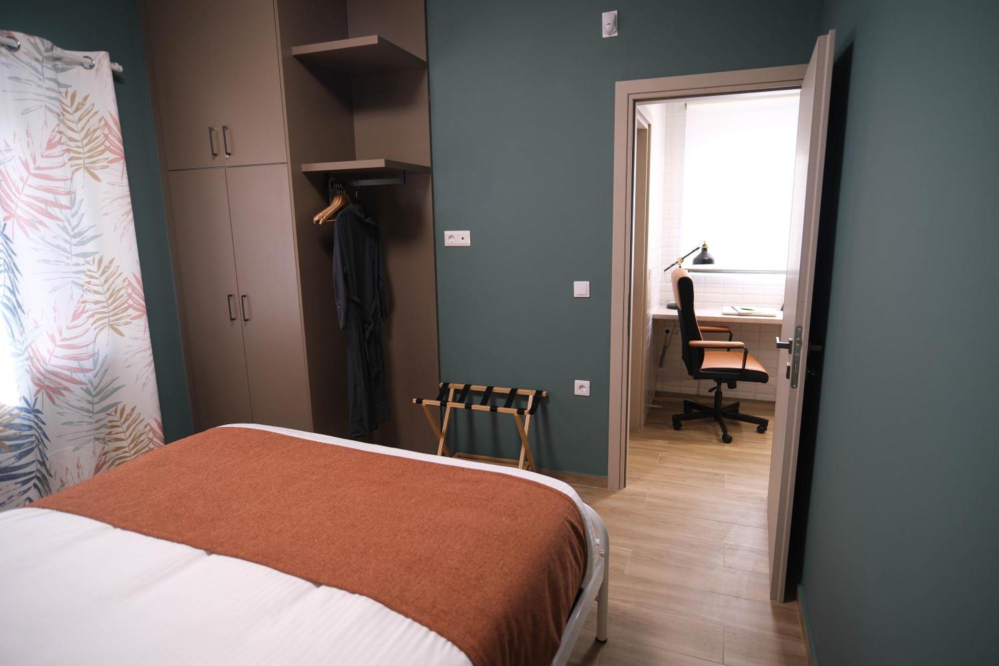 Caravin Wanderhome, 5 Min From Metro Nea Ionia Athen Eksteriør billede